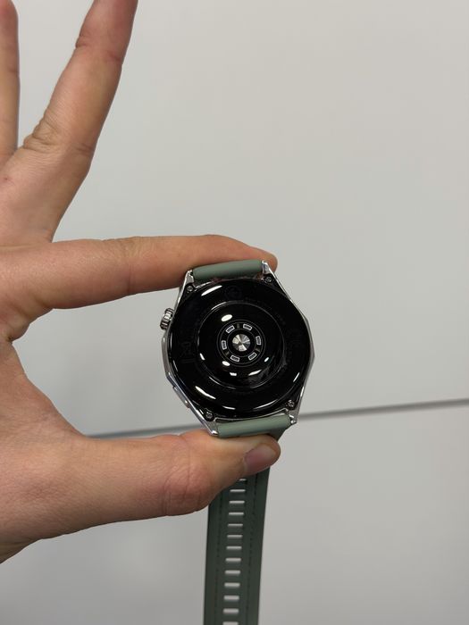Продавам перфектен Huawei Watch GT6