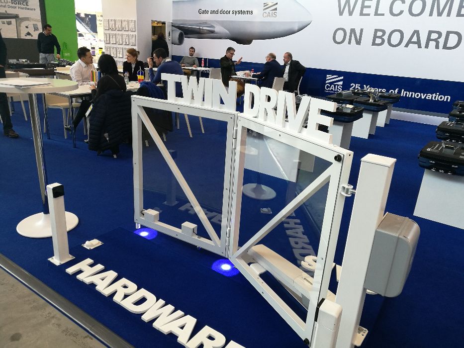 Sistem poarta articulata pliabila 6m, armonica bifold CAIS TWIN DRIVE6