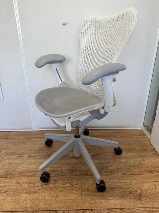 Refurbished Herman Miller Mirra 2 Alpine
