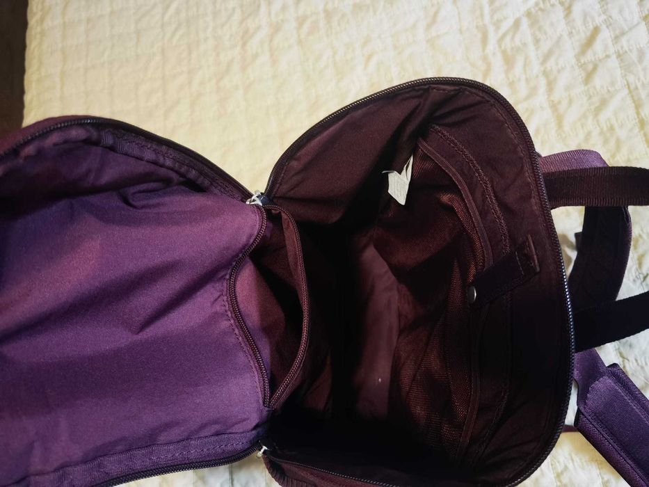 rucsac nike visiniu ca nou