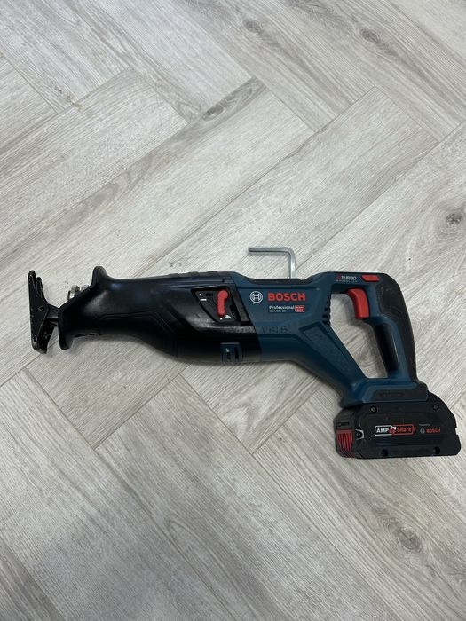 Bosch GSA 18V-28 ferestreu sabie