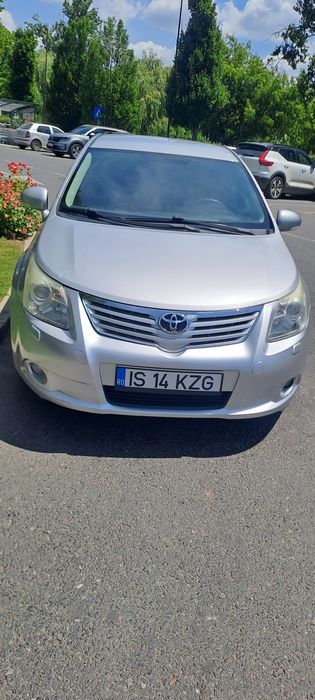 Toyota Avensis T27 2010