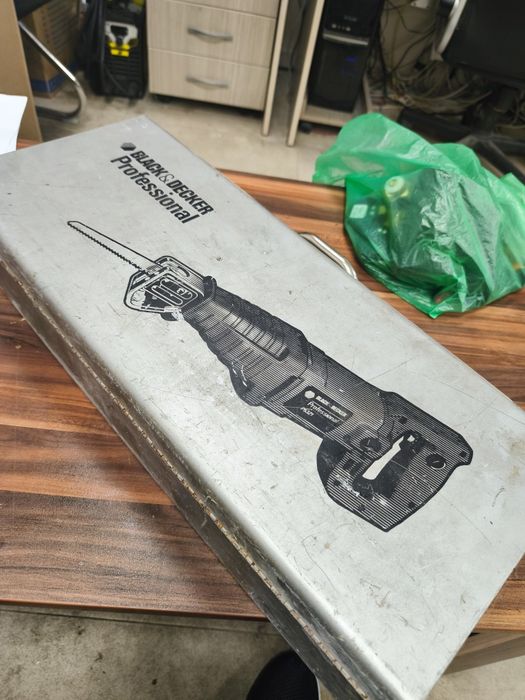 Ножов  трион.220 в.