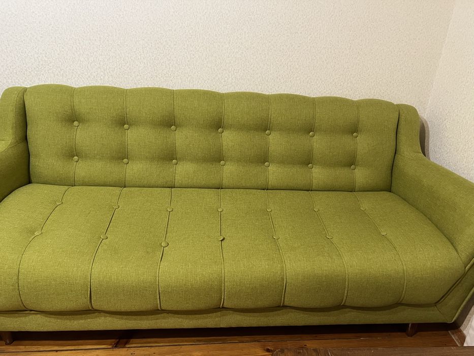 Продам мебедь в комнату подростка