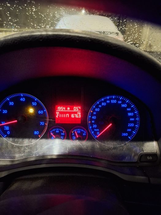 Golf 5 2005 1,6 benzina