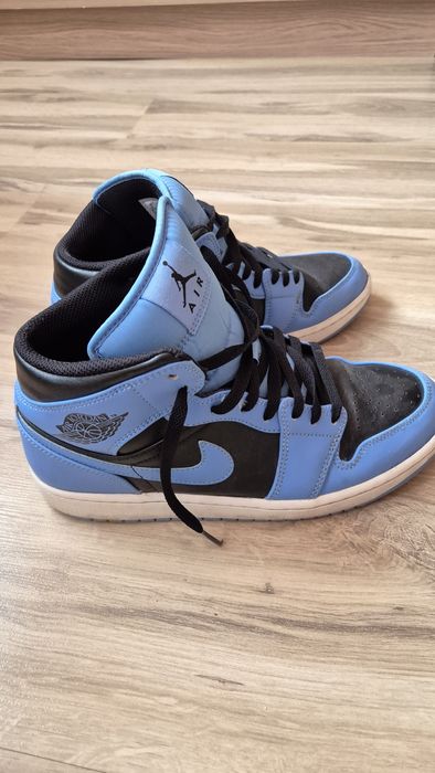 Nike Air Jordan 1  Mid 42,5