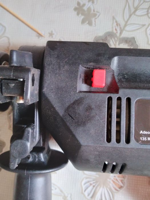 Vindem bormasina cu percuție în perfecta stare Unsa întreținută Se poa