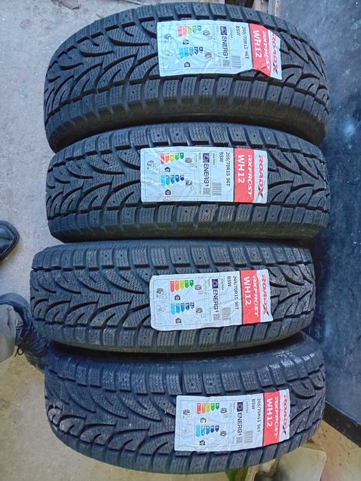 4бр зимни гуми RoadaX 205 70 15 DOT2424