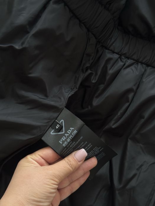 Женская куртка от Прада
