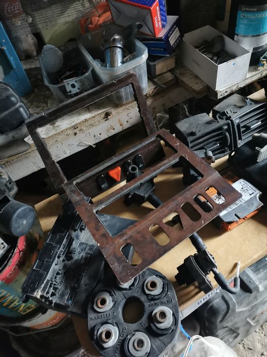 Запчасти мерс 180 цешка