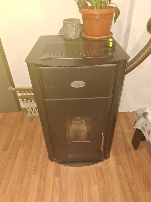 Пелетна камина 400 евр  продаденао 24 кв
