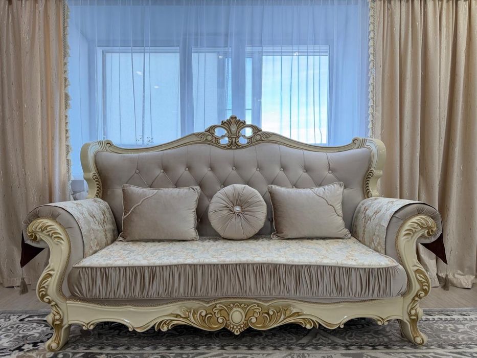 Мягкий уголок для гостинной