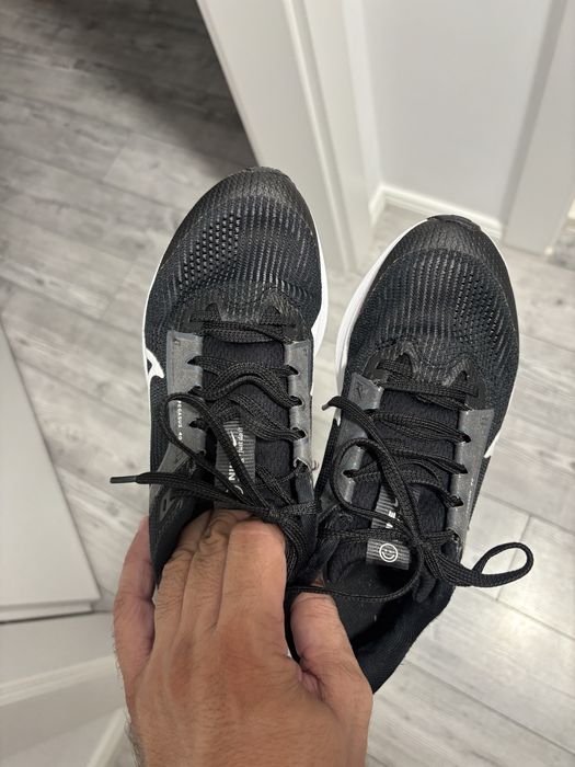 Vand adidasi Nike marimea 35,5 interior 22,5