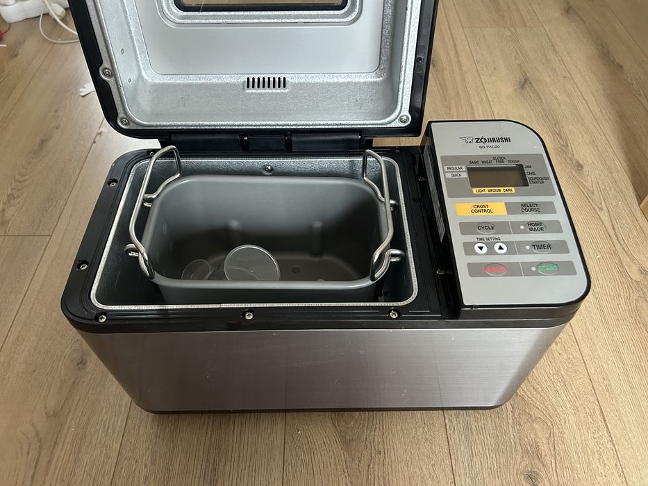 Пекарна за хляб Zojirushi bb-pac20