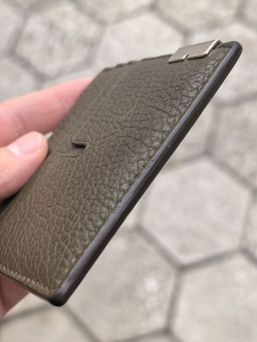 Burberry Tall B Cardholder