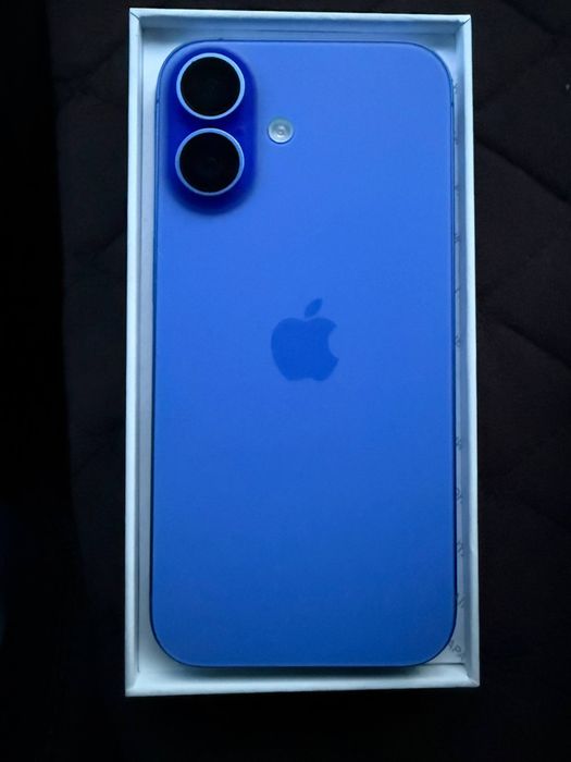 Iphone 16 98% 128гб идеал e-sim