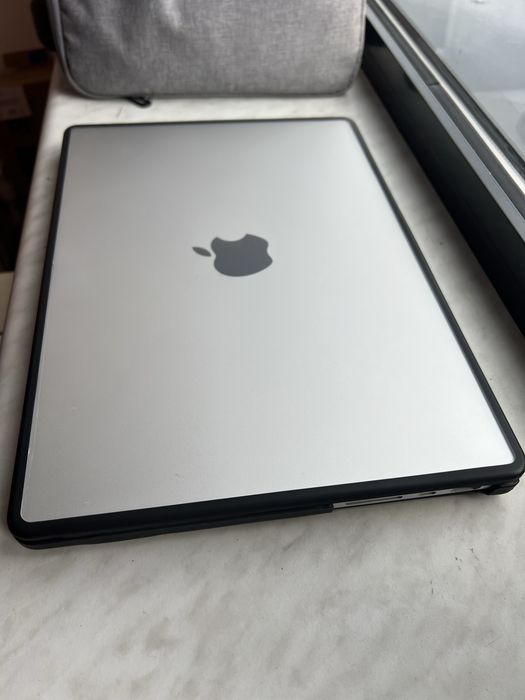 Carcasa Hardshell, INVZI, pentru MacBook Pro 14 Inch, Negru