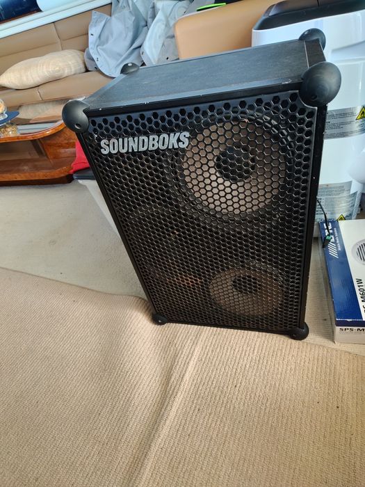 Vând Soundboks 3