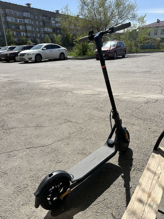 Электросамокат Ninebot KickScooter F20A серый