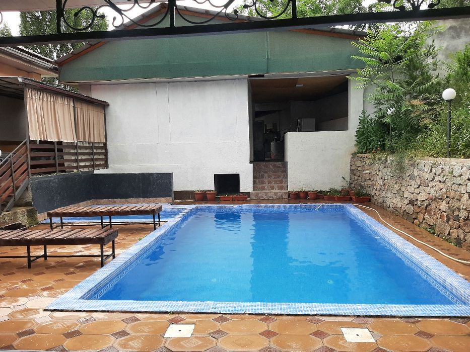 Dacha bor arzonroq