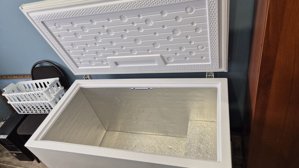 Морозильная камера Бирюса 330л