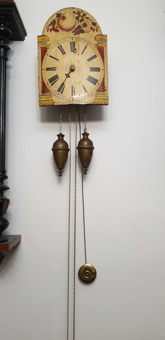 Античен часовник от около 1800 година