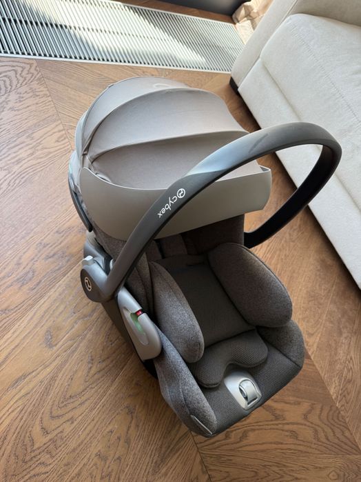 Продам автокресло Cybex