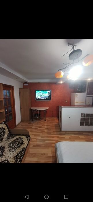 Închiriez apartament cu o cameră