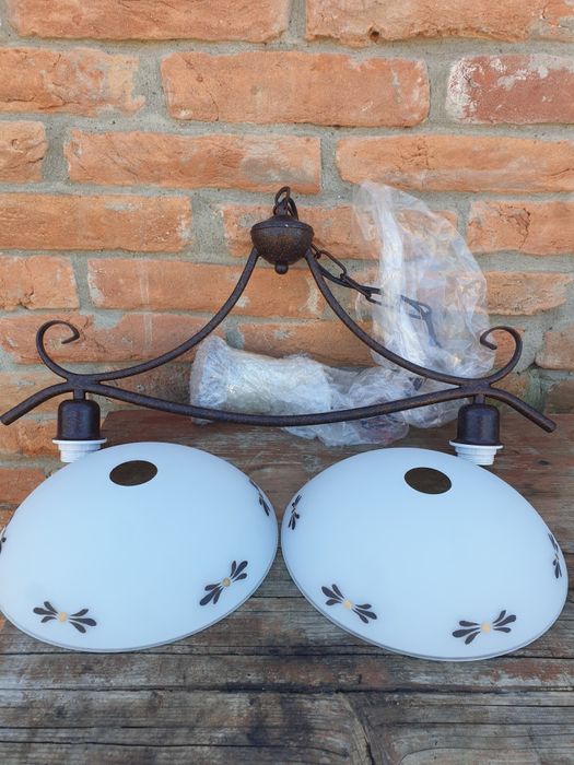 Candelabru rustic de tavan