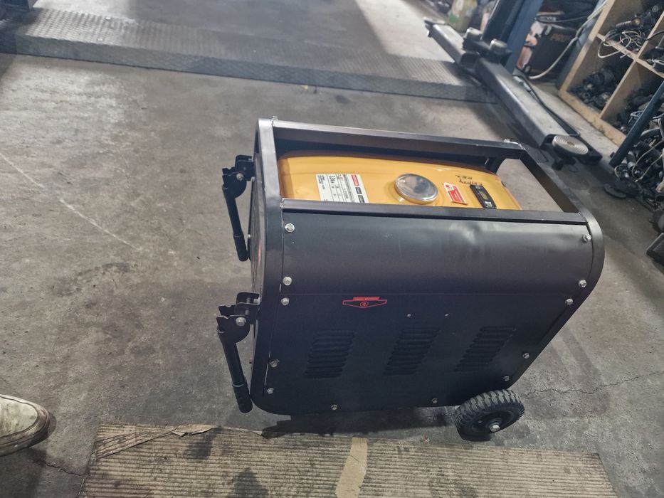 Generator curent honda