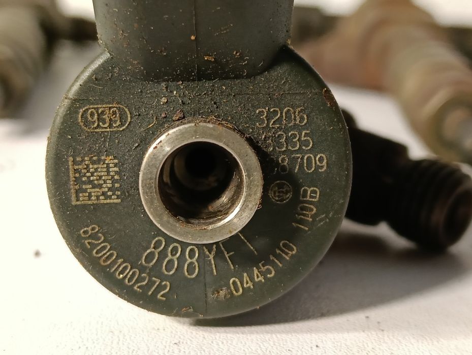 Дюза Bosch Renault 1.9 dCi 0445110110B 8200100272