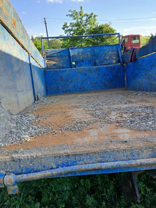 Vând. Benă basculabila zau SCHIMBdemontata de pe o Scania de 9t