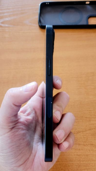 iPhone 13 Midnight