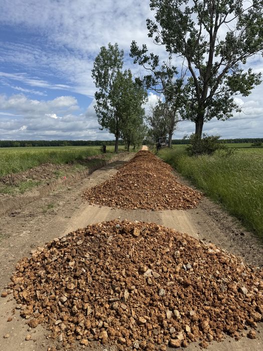 Evacuare moloz cu camioneta de 6t sau cu camion 30t