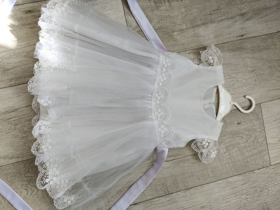 Продам платье для девочки