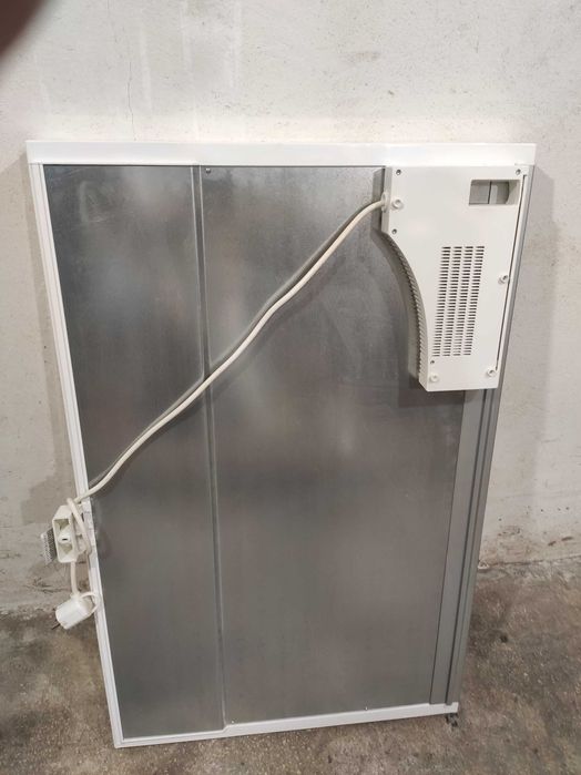 Doua panouri radiante RADIALIGHT PLANO 95