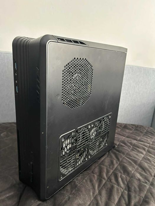 PC Gaming ITX / HTPC Silverstone RVZ01 - Ryzen 2700 - Placa video RTX 3060 12 GB - 750GB SSD - SFX 450W