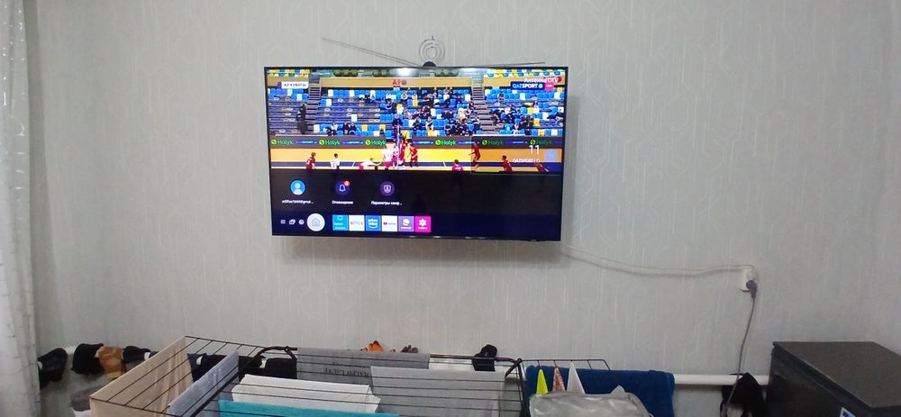 Телевизор  SAMSUNG