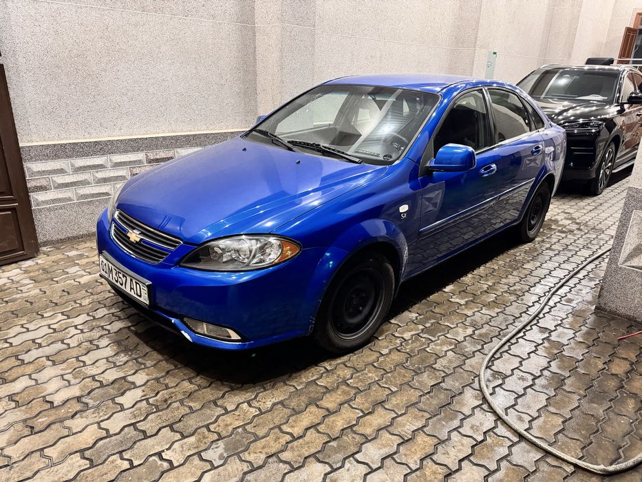 Lasetti 2015 aftamat srochna sotiladi