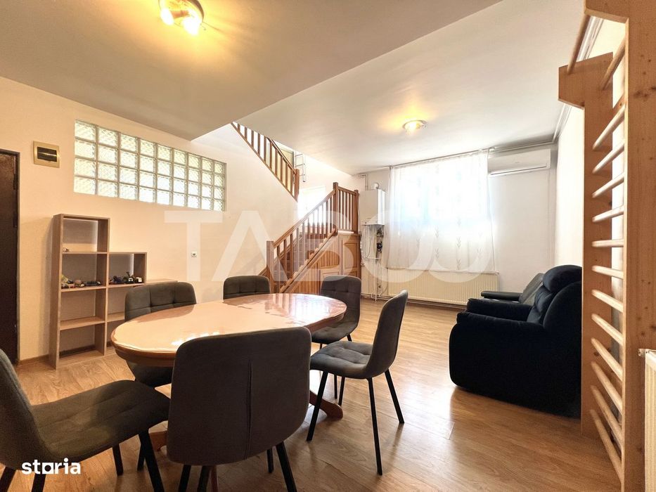 Apartament cu 3 camere pe 2 nivele zona Centrala Piata Abator