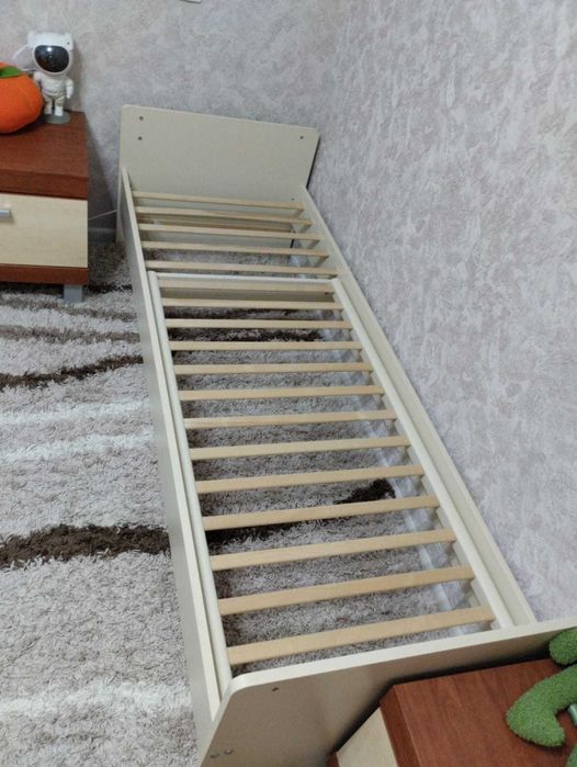 Детская кровать-трансформер