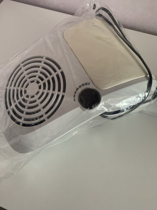 Пылесос маникюрный