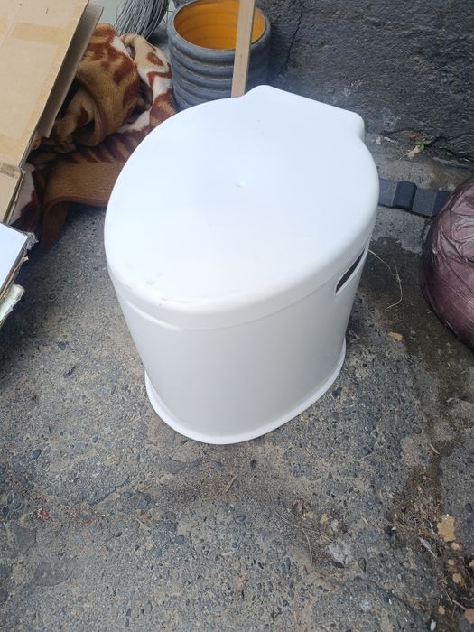 Отдам даром биотуалет