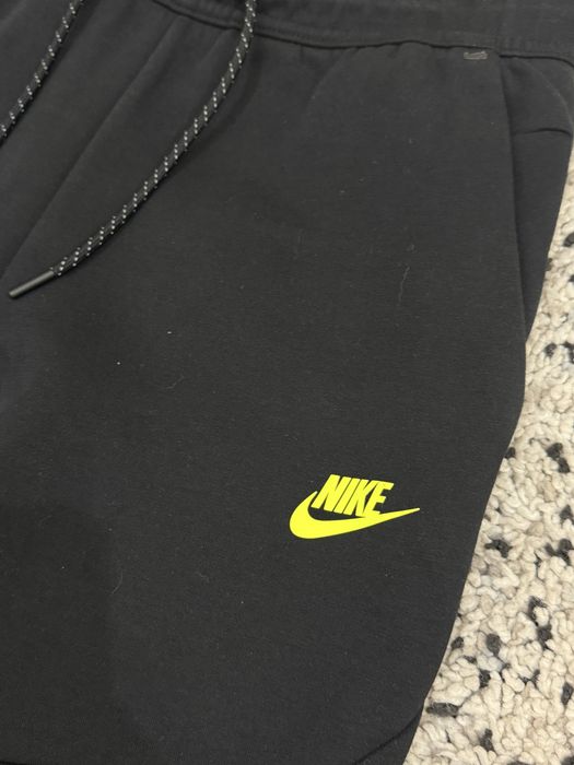 Мъжко долнище NIKE TECH FLEECE . Размер S