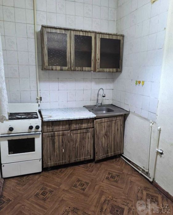 Продаю 1/2/5, болкон 2×3, 38м2. Керамзит ! ТТЗ. Ахмад Югнакий.