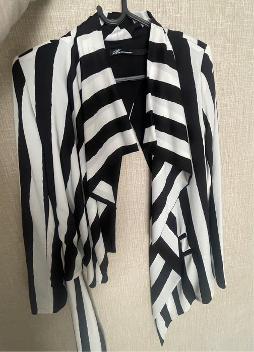 Дамски сака и шлифери