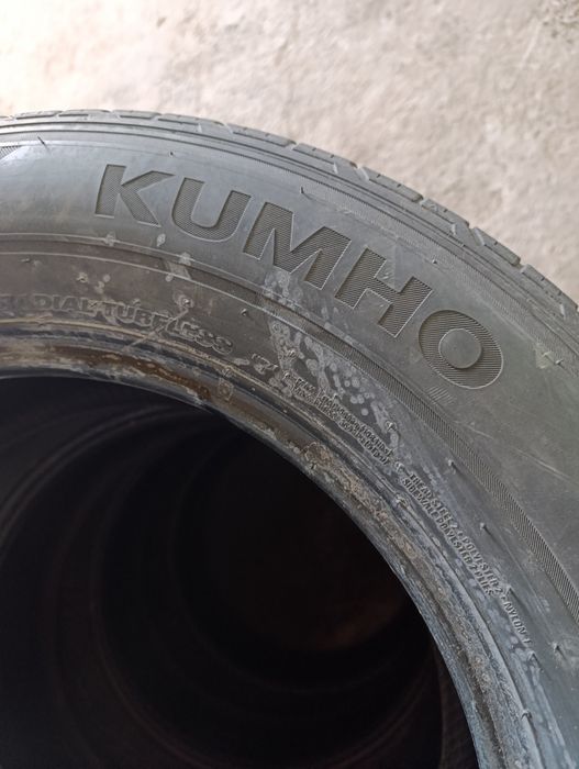 Продам резину R17 235\65