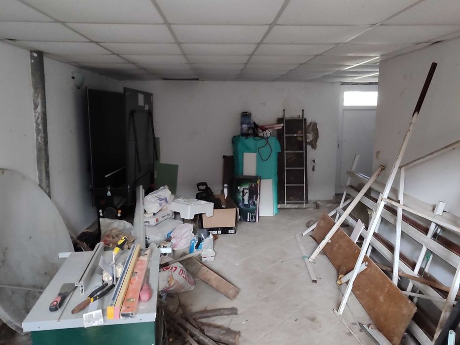 Реновирана къща с голяма квадратура