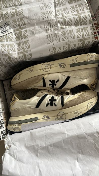 Продам крассовки Приемиатта (оригинал)