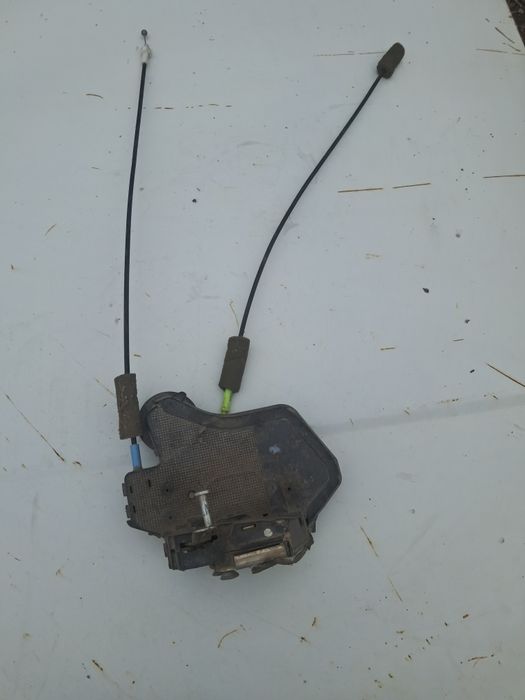 На лексус 350 замок продаётся